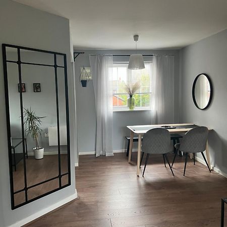 Warrington Apartment Great Sankey Εξωτερικό φωτογραφία